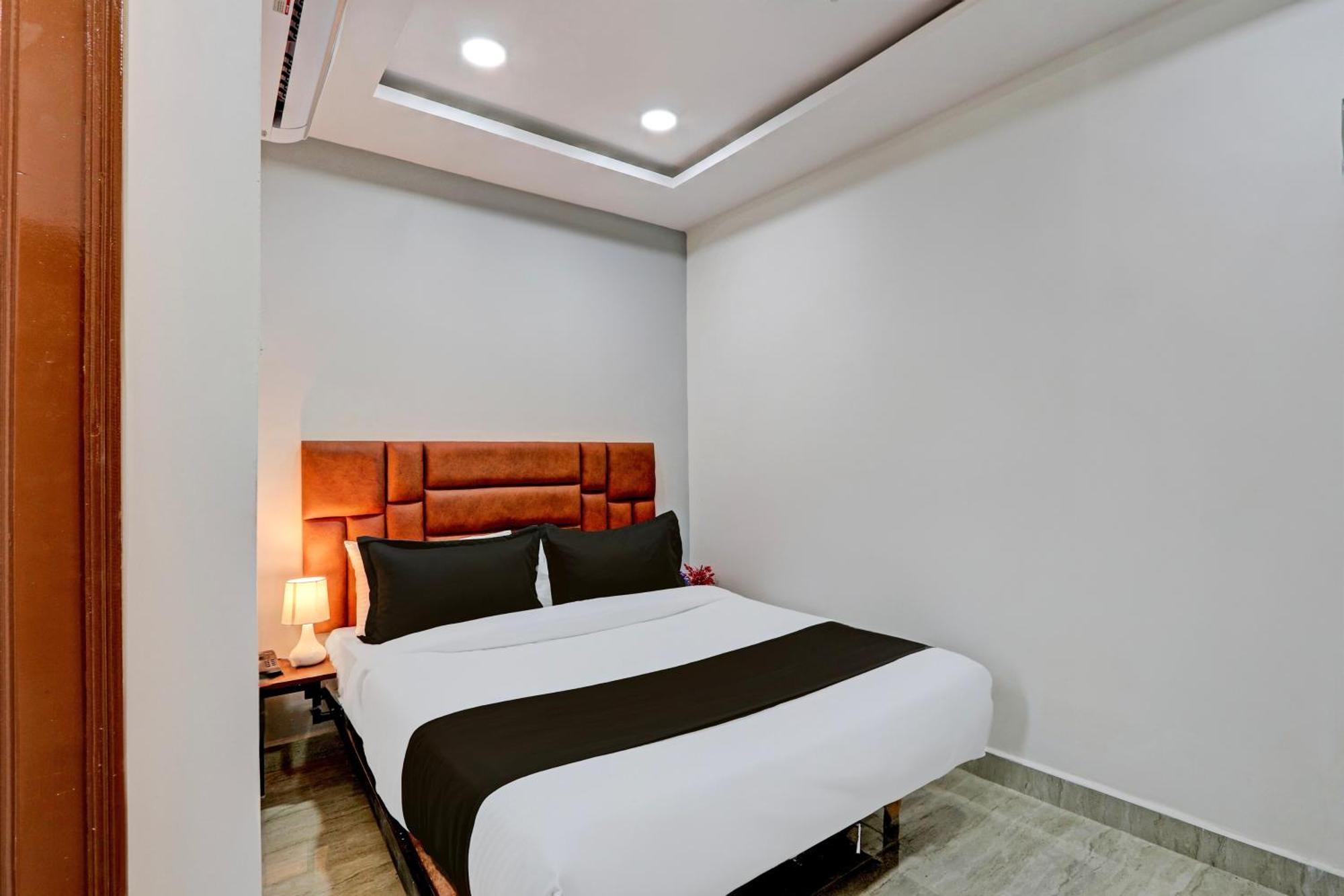 Super Hotel O Lavish Tranquil Hyderabad Eksteriør bilde